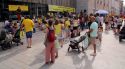 Més de 300 docents acampen a Girona i mantenen la vaga malgrat el preacord