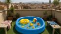 Alerten del risc de posar piscines a terrasses després de l’esfondrament de Girona
