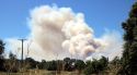 Un incendi obliga a confinar una casa de colònies i un sector de la Bisbal d’Empordà