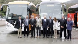 La presentació de les noves rutes i vehicles, aquest matí © ACN