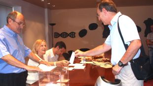 metge, col·legi, votació, eleccions