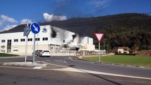 Instant que el fum de incendi sortia del laboratori © Marc Puig