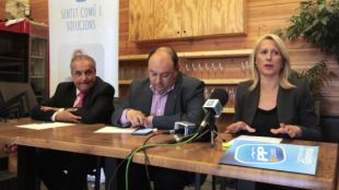 Fernando Sánchez, Diego Borrego i Maria Àngels Olmedo, aquest matí © ACN