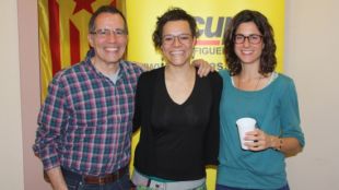Els regidors escollits de la CUP, Natàlia Sànchez, Lluís Armengol i Montserrat Boher © ACN