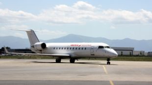 L'avió que uneix Perpinyà amb Madrid des del passat mes de maig © ACN