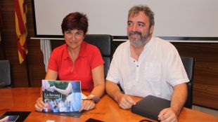 L'alcaldessa Montse Mindan i el regidor de Festes, Francesc Giner