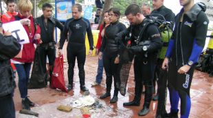submarinistes, deixalles, fons marí, neteja