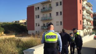 El bloc ocupat del carrer Ramon Madri a Figueres