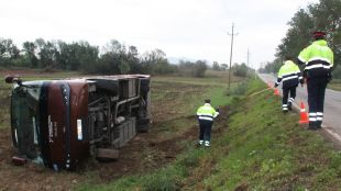 autocar, volcat, Verges