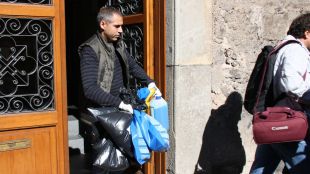 vila, zelador, caritat, olot, geriàtric, crim