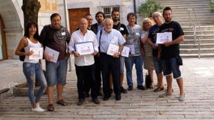Representants del comitè d'empresa de Nylstar després de la reunió d'avui amb el Govern © ACN