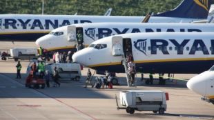 Avions de Ryanair a l'Aeroport de Girona