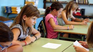 Alumnes de l'escola la Vall del Terri, de Cornellà del Terri © ACN