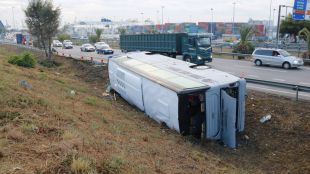 L'autobus accidentat © ACN