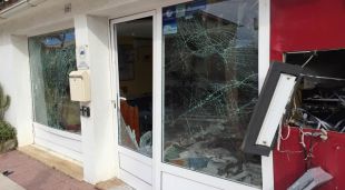 L'immoble que allotjava el caixer ha quedat completament rebentat