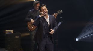 David Bustamante ahir damunt l'escenari de l'Auditori de Girona