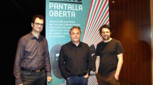 El director del Museu del Cinema, Jordi Pons, el regidor de Cultura, Carles Ribas i el director de l'ESCAC, Sergi Casamitjana