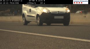 La imatge captada del vehicle durant el control de velocitat a la A-26 d'Olot