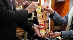 Les 25 butlletes del 24317 de la Grossa de Sant Jordi s'ha venut en menys de mitja hora