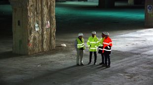 Interior de la nova estació abans de començar les obres (arxiu)