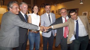 El conseller de Cultura, Santi Vila, l'alcaldessa, Marta Madrenas, i el vicepresident de la Diputació, Albert Piñeira