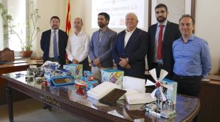 Les autoritats i empreses que han presentat aquest 29 de juny del 2017 el projecte Llagostera 3.0