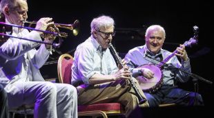 Woody Allen amb la seva banda, ahir a la nit a Cap Roig