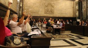 Votació en que van declarar a Felip VI persona 'non grata' a Girona (arxiu)