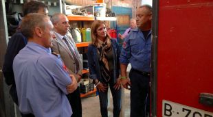 Pere Vila amb altres autoritats al nou parc de Bombers Voluntaris de Sant Climent Sescebes (arxiu)
