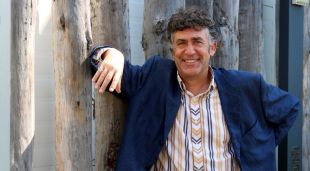 L'escriptor David Nel·lo, guanyador del 50è Premi Prudenci Bertrana