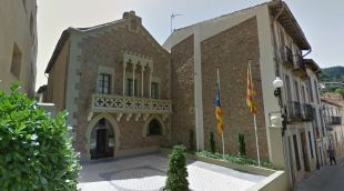 Façana de l'Ajuntament de Sant Hilari Sacalm