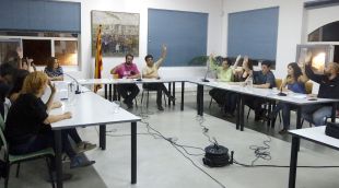 El ple de Celrà aprovant per unanimitat la moció que demana al Parlament declarar la independència de Catalunya