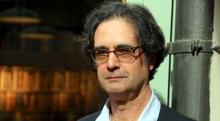 Vicenç Pagès, autor de 'Robinson', a la presentació de la seva nova novel·la a la llibreria Laie