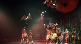 Pla general d'un dels números de 'Salvatge' de 'Circo italiano'