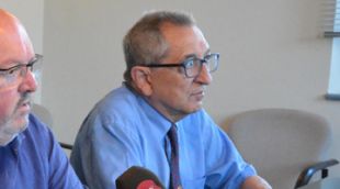 Joan Pons (dreta) durant una roda de premsa (arxiu)