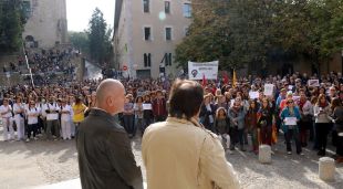 La concentració de rebuig als presos polítics amb els dos candidats a rector de la UdG al capdavant
