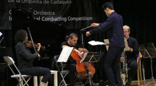 Un dels aspirants a guanyar el Concurs Internacional de Direcció de l'Orquestra de Cadaqués