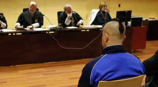 L'acusat d'intentar violar una noia al replà d'un bloc de Figueres