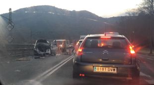 Un dels vehicles implicats