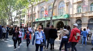 Les Rambles de Barcelona amb el Gran Teatre del Liceu al fons (arxiu)