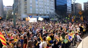 La Plaça 1 d'octubre de Girona aquest matí