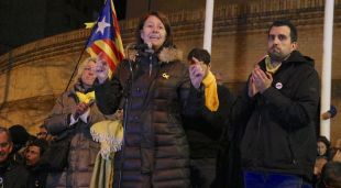 Un moment de la intervenció de l'alcaldessa de Girona, Marta Madrenas, durant la concentració