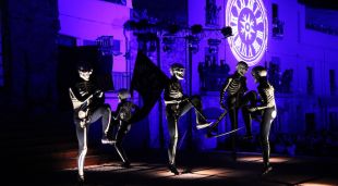 Els cinc esquelets fent la Dansa de la Mort aquesta matinada