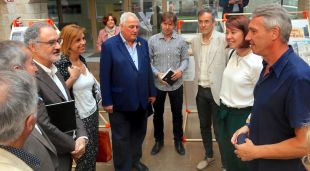 Representants del sector de la construcció, de la UdG, les alcaldesses de Girona i Figueres i l'alcalde d'Olot