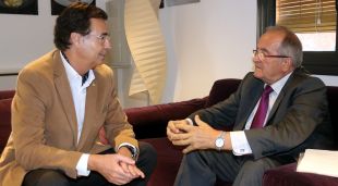 El president de Pimec Girona, Pere Cornellà, i el de la patronal a Catalunya, Josep González