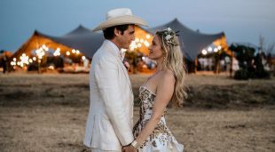 Kimbal i Christiana Musk en la celebració a Empúries