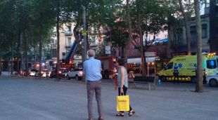 Els Bombers treballant a l'incendi