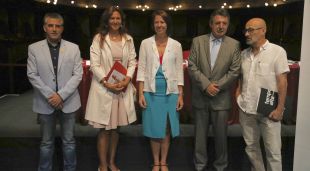 D'esquerra a dreta; Jordi Viñas, Laura Borràs, Marta Madrenas, Miquel Noguer i Salvador Sunyer