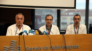 D'esquerra a dreta, el director d'Urgències, Marc Pérez, el director assistencial, Xavier Pérez i el supervisor d'Urgències, Jordi Amores