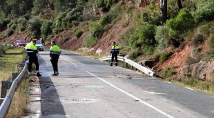 Mossos al lloc d'un l'accident de trànsit (arxiu)